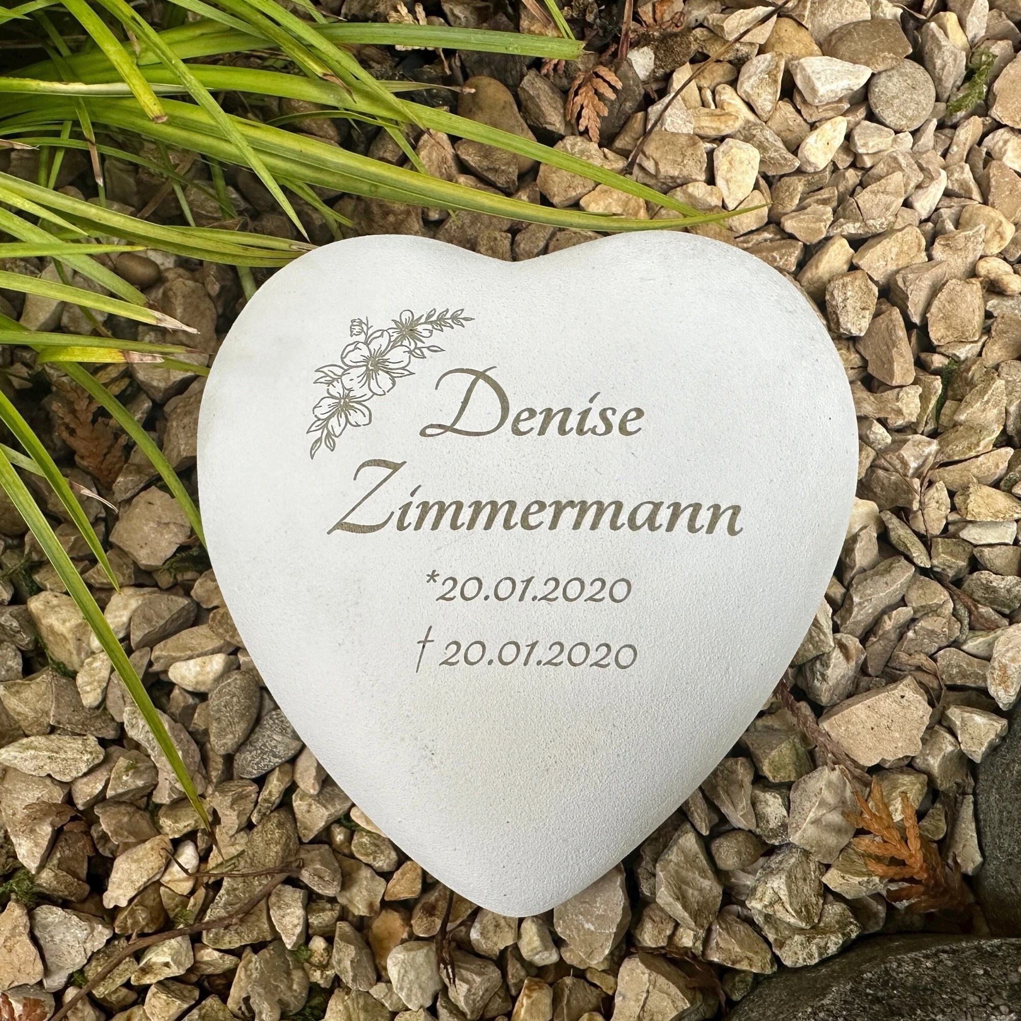 Herz Grabherz personalisiert Grabschmuck 13cm mit Gravur Herzen Andenken Grabstein Urnengrab Herz Grabherz personalisiert Grabschmuck 13cm mit Gravur Herzen Andenken Grabstein Urnengrab