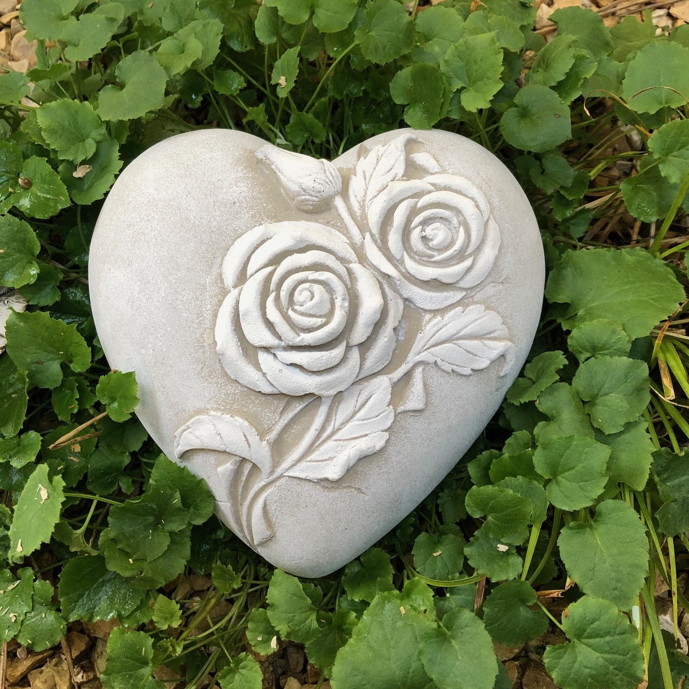 Grabherz Rosen Gedenkstein Grabschmuck Grabdeko Trauerherz Handarbeit weiß 17cm 2kg Grabherz Rosen Gedenkstein Grabschmuck Grabdeko Trauerherz Handarbeit weiß 17cm 2kg