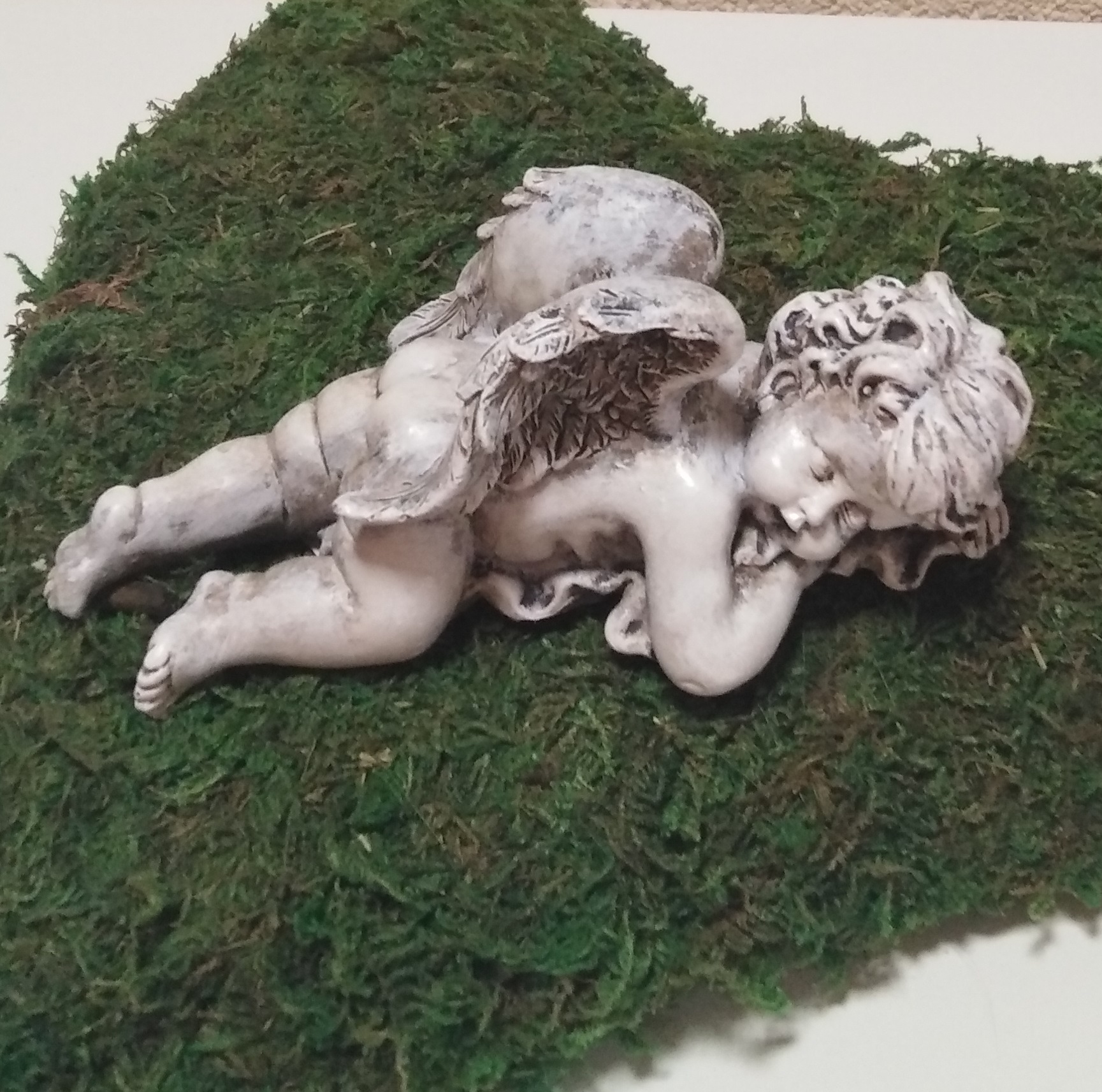 Engel liegend schlafend Gedenkstein Grabengel  Grabschmuck Grabdekoration 15,5cm