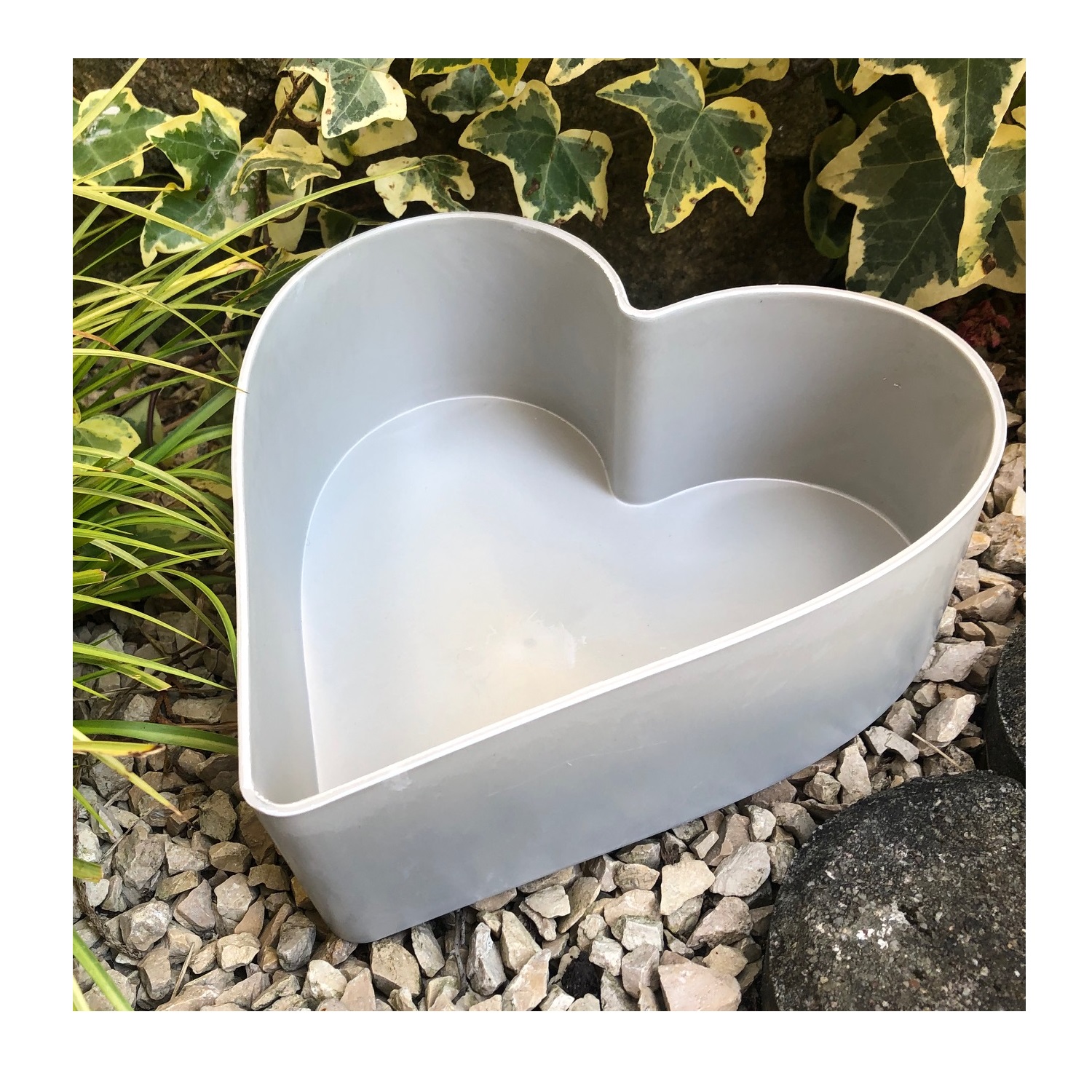 Herz Pflanztopf Pflanzgefäß Pflanzschale Gartendekoration Beton Optik 20cm Herz Pflanztopf Pflanzgefäß Pflanzschale Gartendekoration Beton Optik 20cm