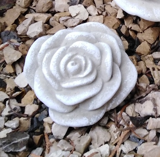 Stein Rose Rosenblüte Blüte Blumen Steinguss frostfest wetterfest Garten Deko 8cm