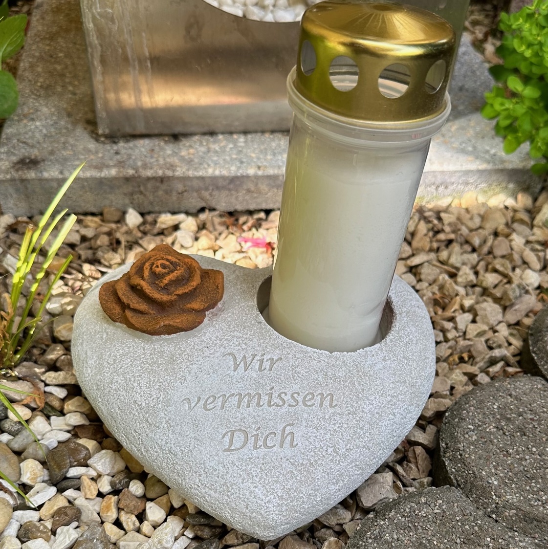 Grabherz Rose Rost - Wir vermissen Dich - Grabschmuck für Grablicht ca.2kg Grabherz Rose Rost - Wir vermissen Dich - Grabschmuck für Grablicht ca.2kg