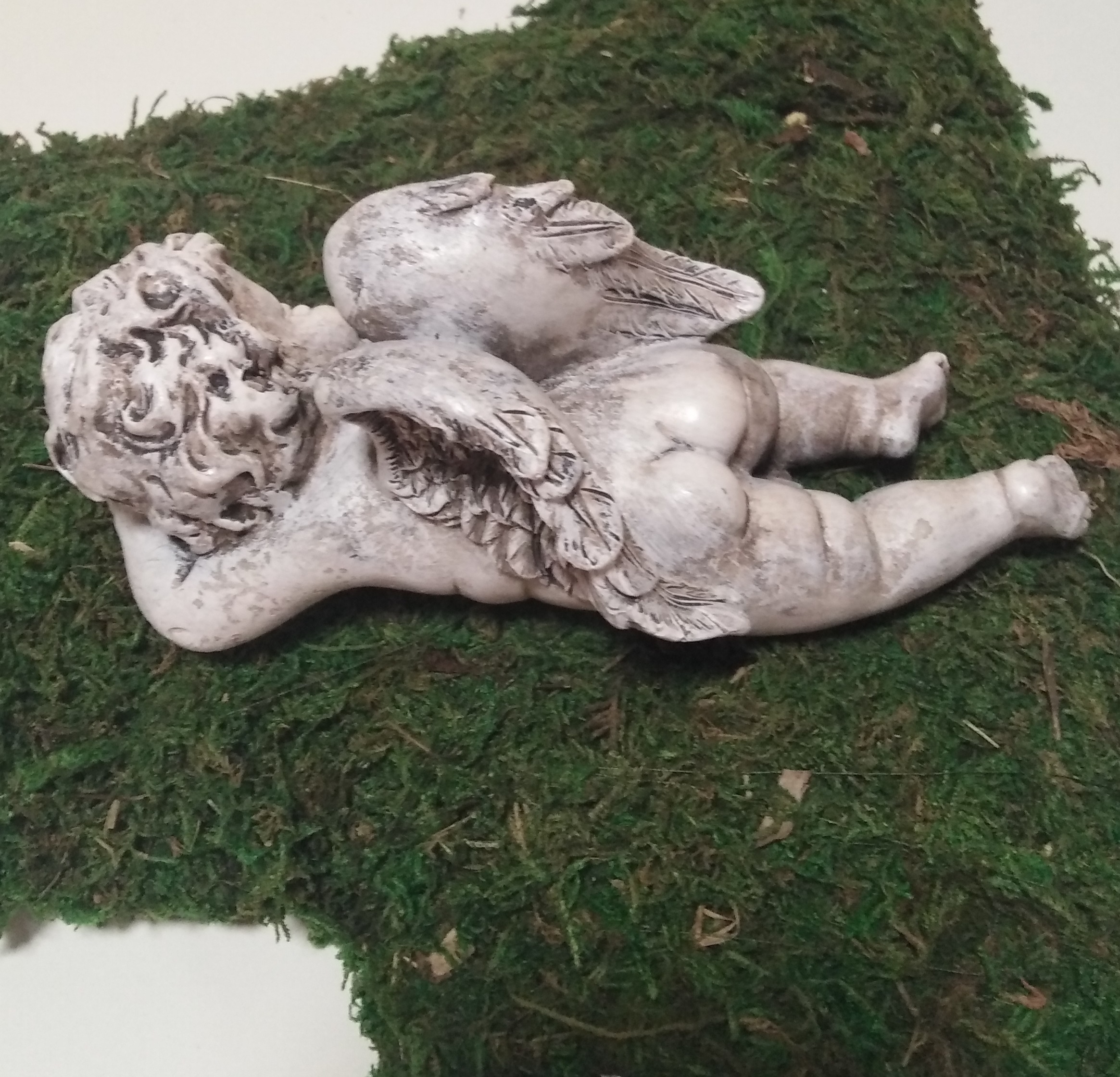 Engel liegend schlafend Gedenkstein Grabengel  Grabschmuck Grabdekoration 15,5cm